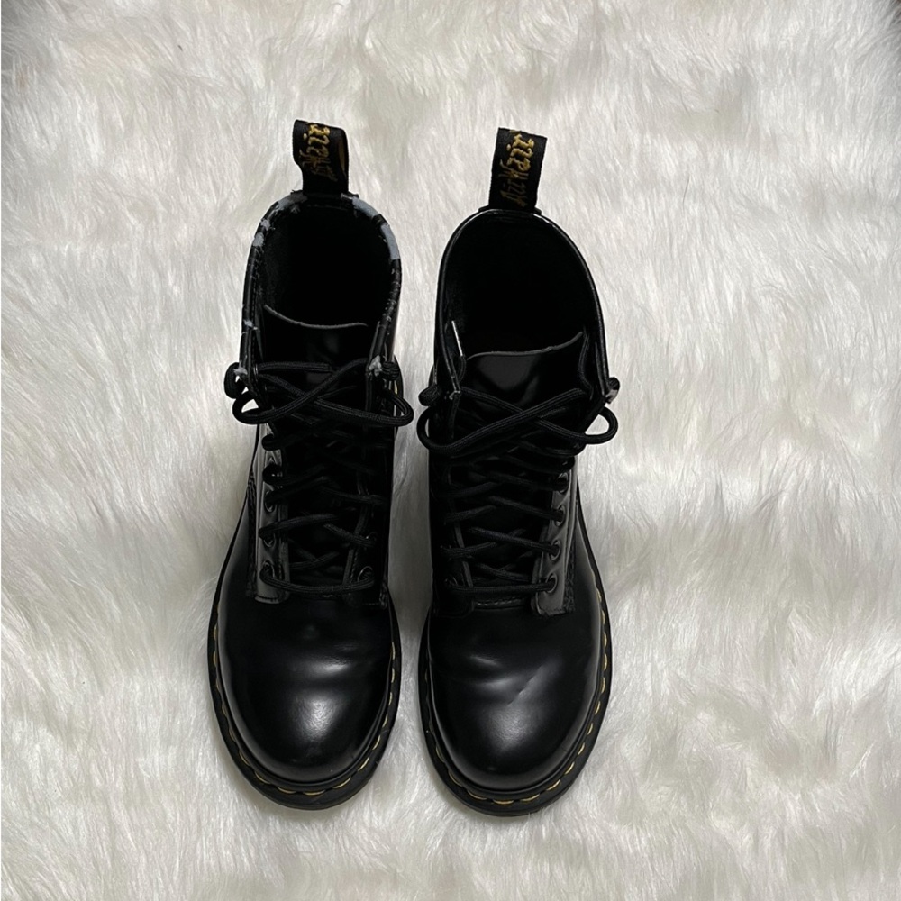 Dr Marten’s boots black size 6